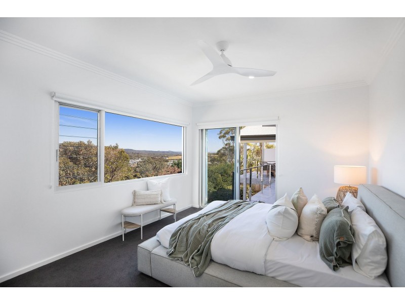 7 Yumbool Close, Forresters Beach NSW 2260
