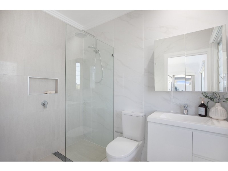 7 Yumbool Close, Forresters Beach NSW 2260
