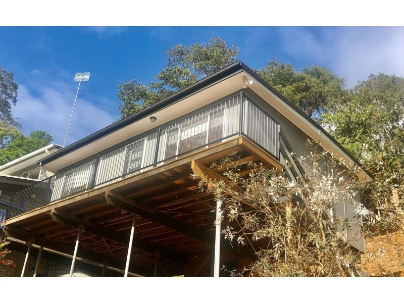15 Harcourt Place, North Avoca NSW 2260