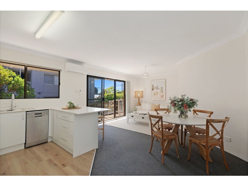 2/19 Barnhill Road, Terrigal NSW 2260