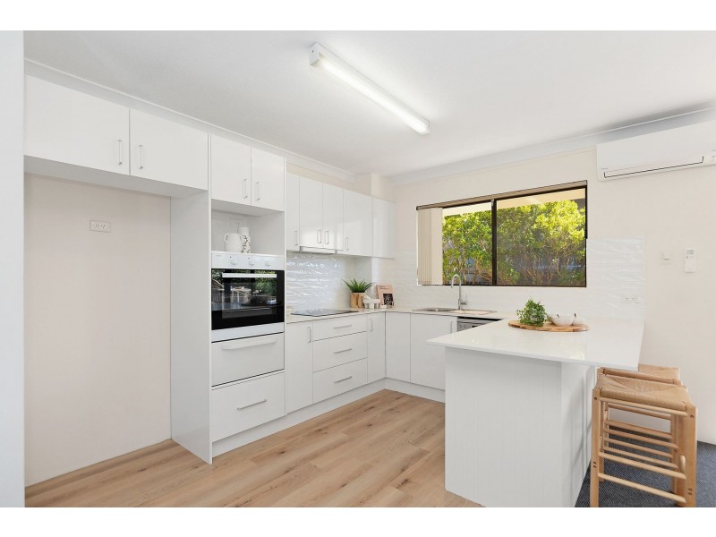2/19 Barnhill Road, Terrigal NSW 2260