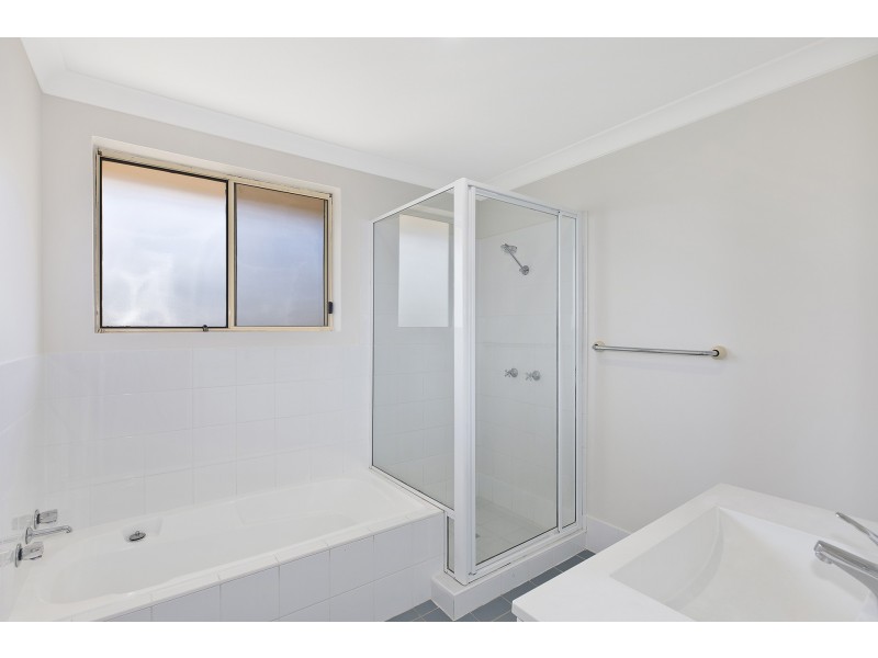 3/4 Woolunga Avenue, Terrigal NSW 2260