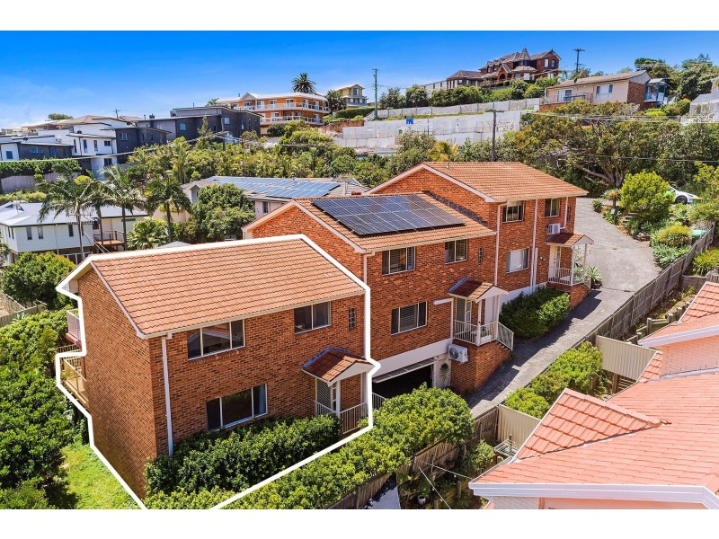 3/4 Woolunga Avenue, Terrigal NSW 2260