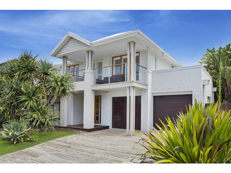 27 View Street, North Avoca NSW 2260