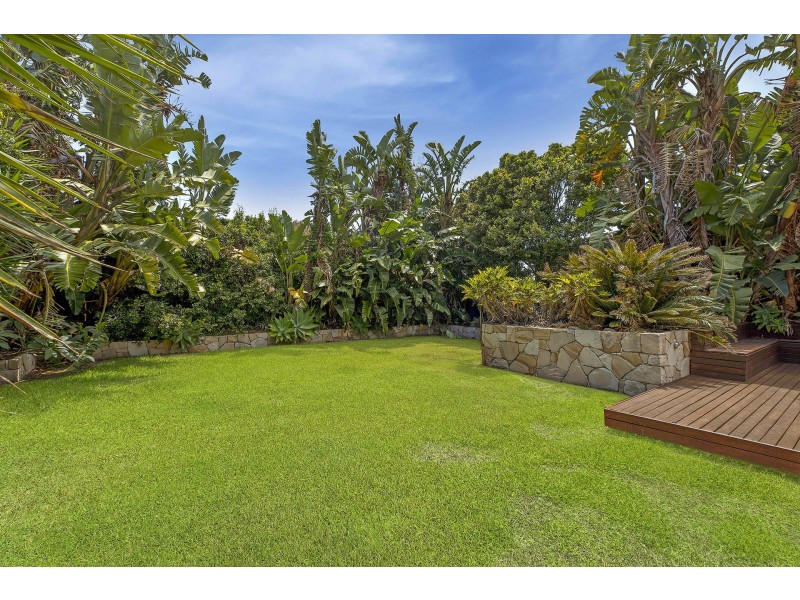 27 View Street, North Avoca NSW 2260