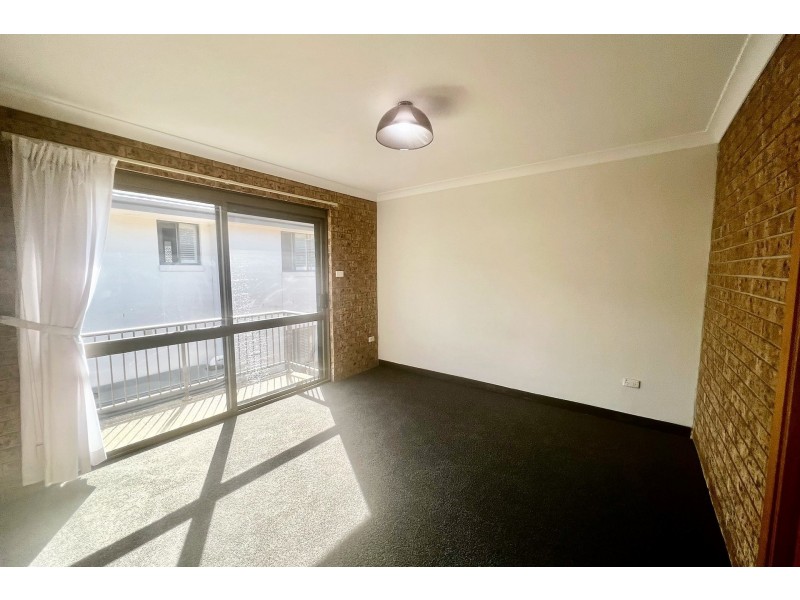 2/2 Henley Avenue, Terrigal NSW 2260