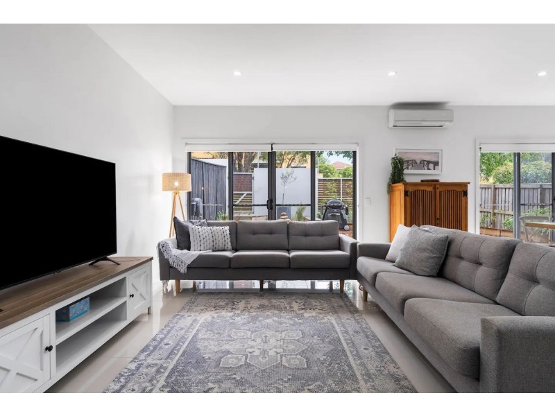 8/77-81 Havenview Road, Terrigal NSW 2260