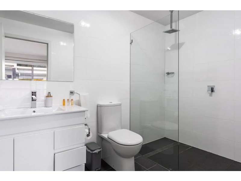 8/77-81 Havenview Road, Terrigal NSW 2260