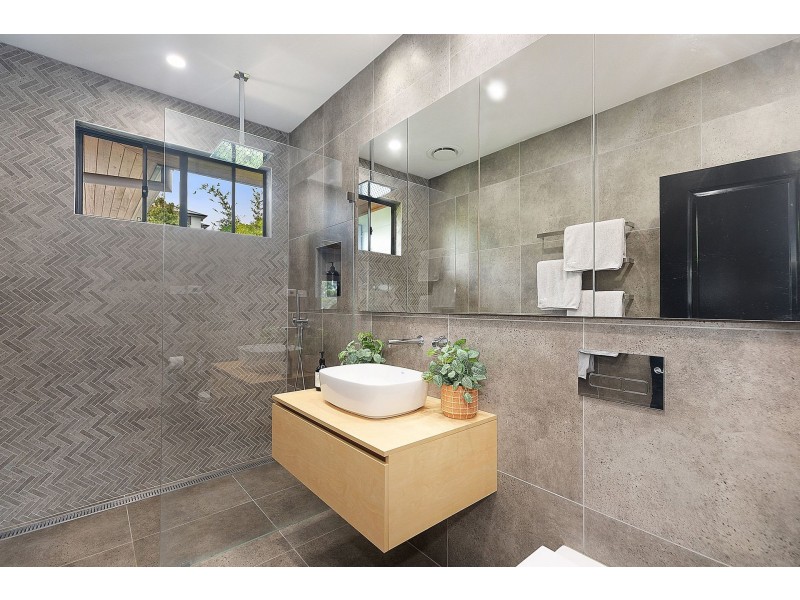 64 Reginald Drive, Terrigal NSW 2260