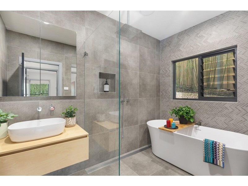 64 Reginald Drive, Terrigal NSW 2260