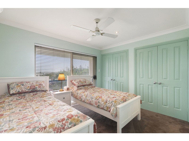 2/6 Smillie Avenue, Terrigal NSW 2260