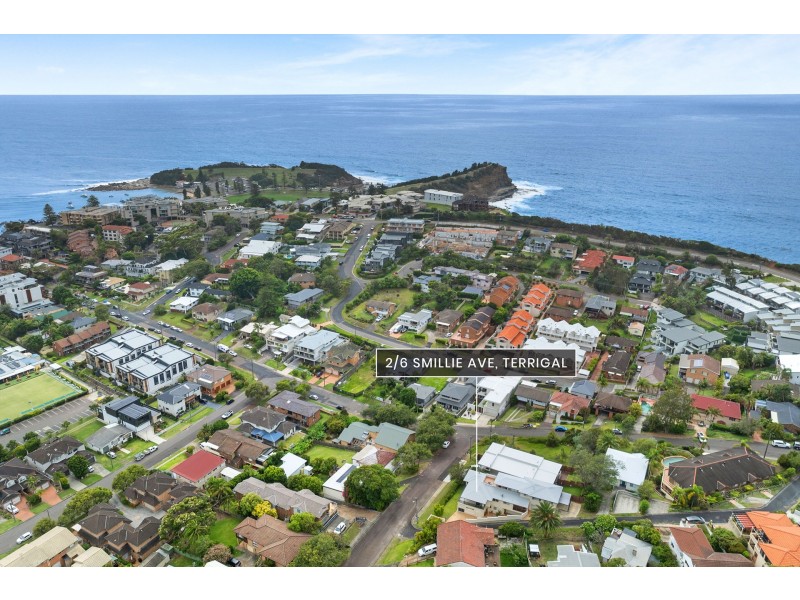 2/6 Smillie Avenue, Terrigal NSW 2260