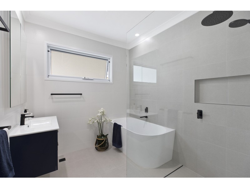 12 Edinburgh Circuit, Wamberal NSW 2260