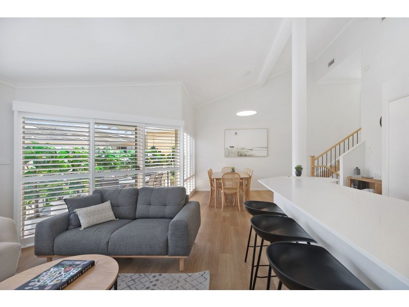 27/4 Karla Avenue, Terrigal NSW 2260