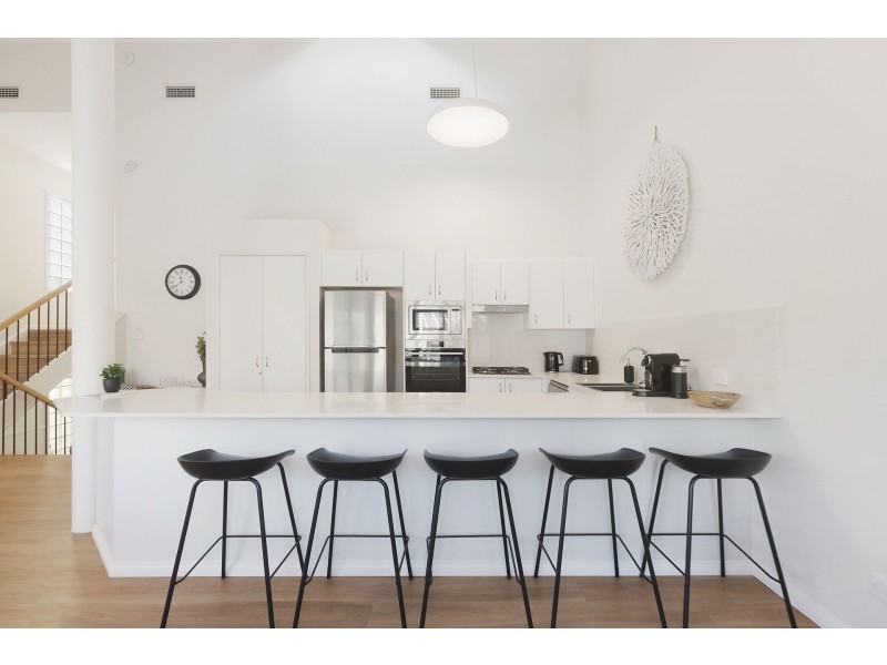 27/4 Karla Avenue, Terrigal NSW 2260