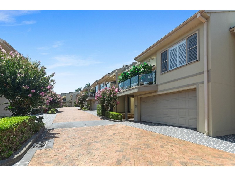 27/4 Karla Avenue, Terrigal NSW 2260