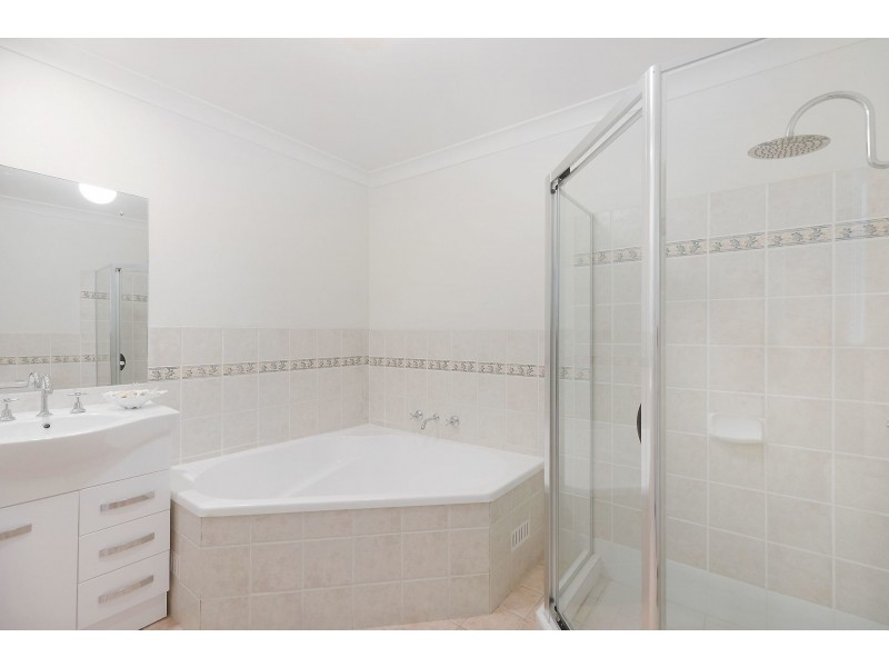 27/4 Karla Avenue, Terrigal NSW 2260