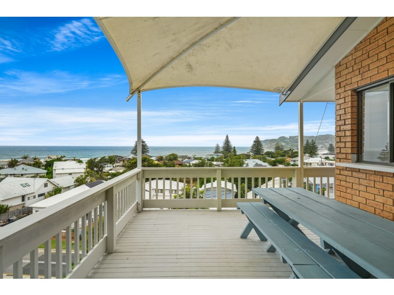 7 Elgata Avenue, North Avoca NSW 2260