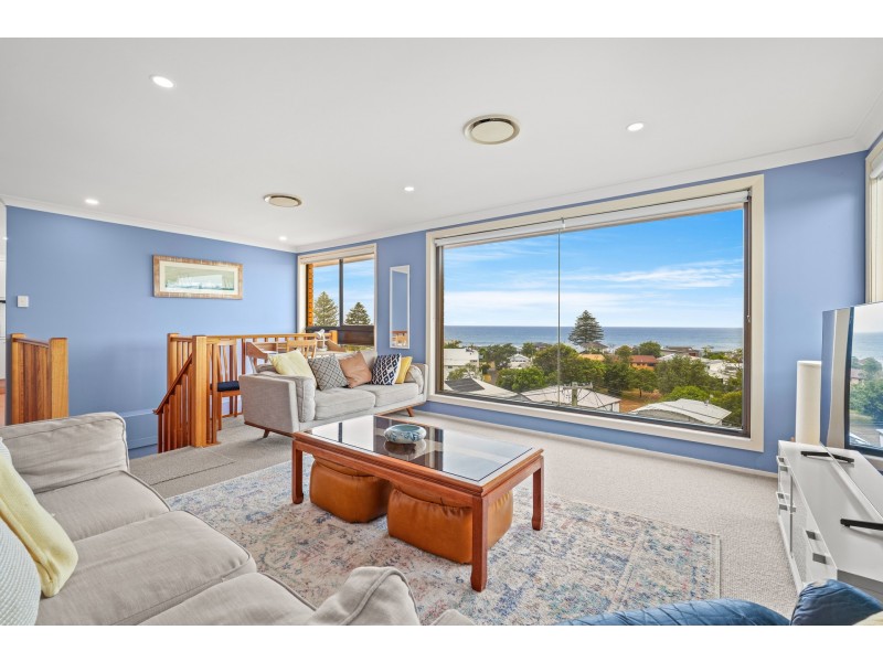 7 Elgata Avenue, North Avoca NSW 2260