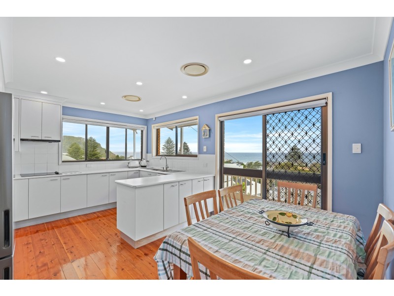 7 Elgata Avenue, North Avoca NSW 2260