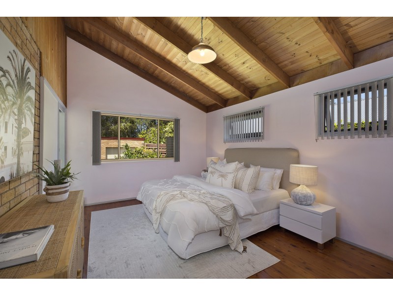 12 Windsor Road, Wamberal NSW 2260