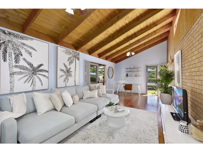 12 Windsor Road, Wamberal NSW 2260