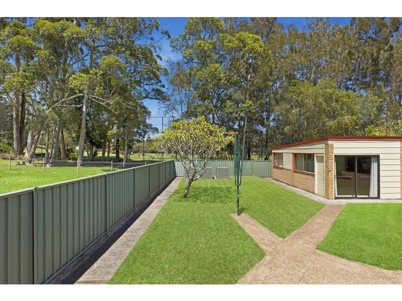 12 Windsor Road, Wamberal NSW 2260