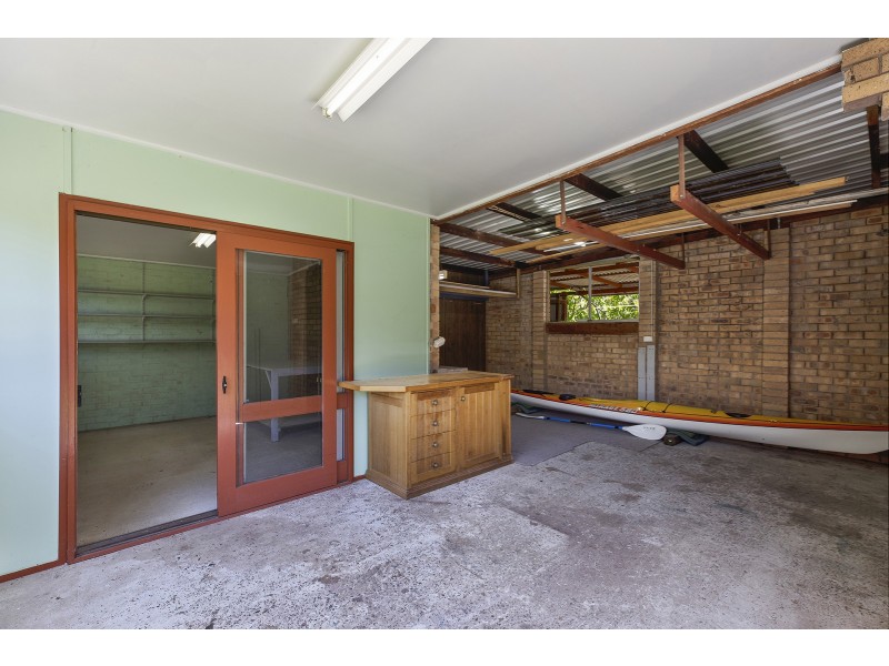 12 Windsor Road, Wamberal NSW 2260