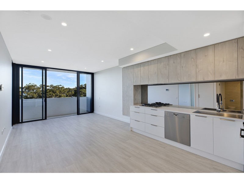 304/8 St George Street, Gosford NSW 2250