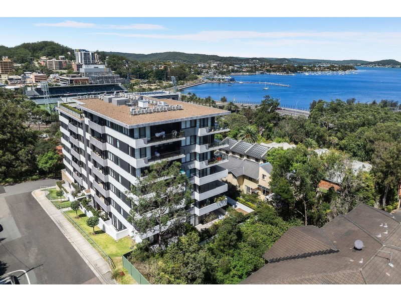 304/8 St George Street, Gosford NSW 2250