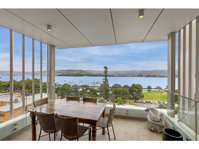 501/13 Lynn Avenue, Point Frederick NSW 2250