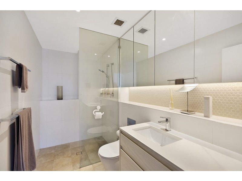 501/13 Lynn Avenue, Point Frederick NSW 2250