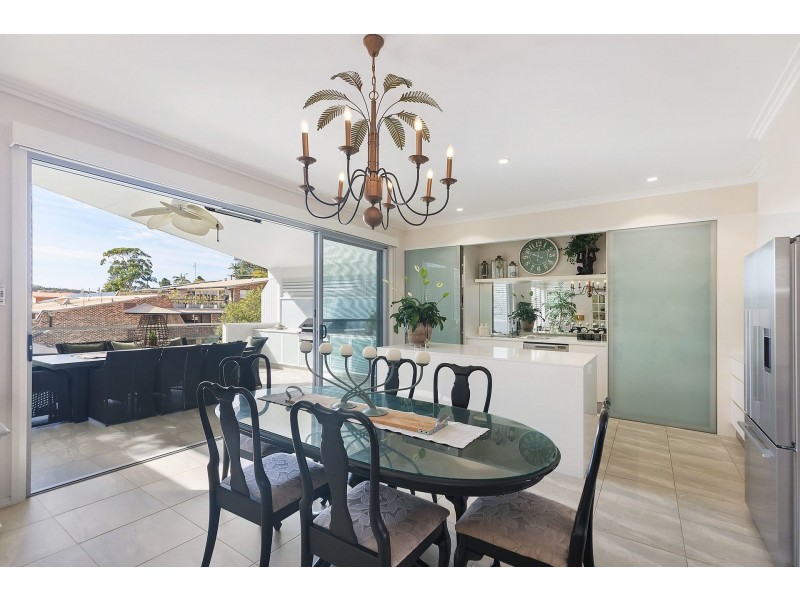 2/27 Auld Street, Terrigal NSW 2260