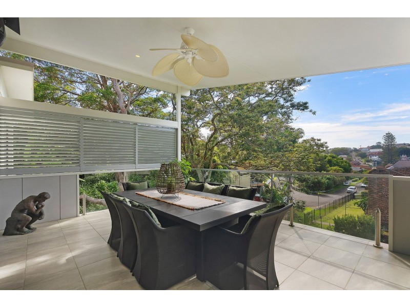 2/27 Auld Street, Terrigal NSW 2260