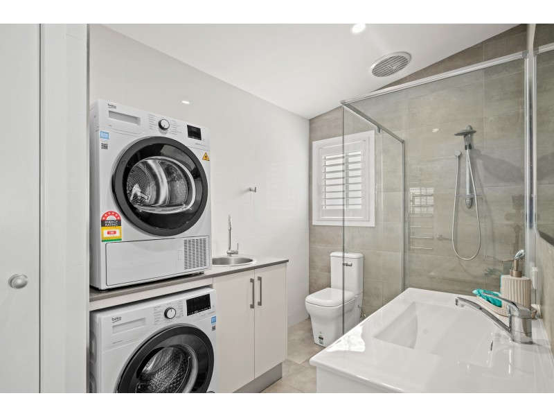 34a John Street, Forresters Beach NSW 2260
