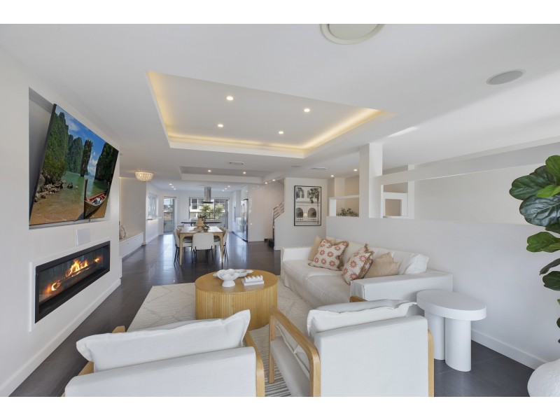 12 Dover Road, Wamberal NSW 2260