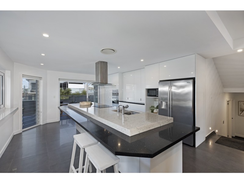 12 Dover Road, Wamberal NSW 2260