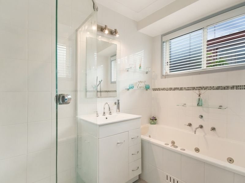 13 Arrawarra Avenue, Narara NSW 2250