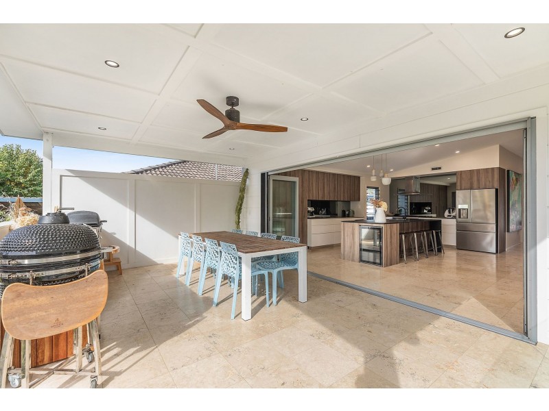 27 Raymond Terrace, Terrigal NSW 2260