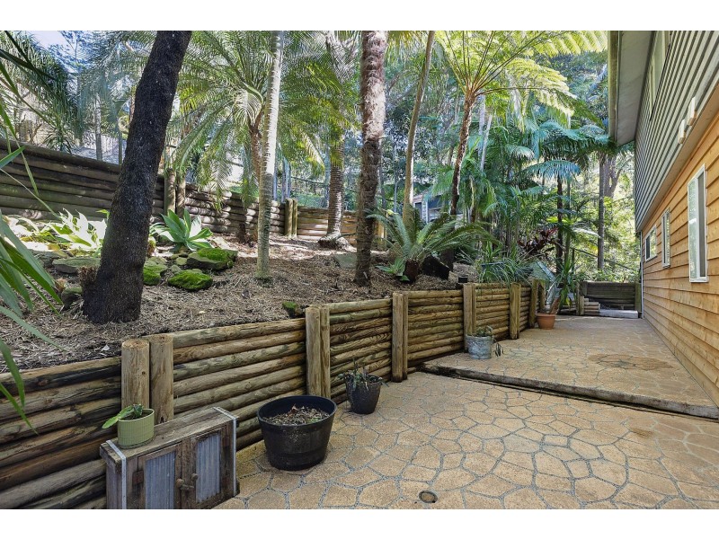 14 Harcourt Place, North Avoca NSW 2260