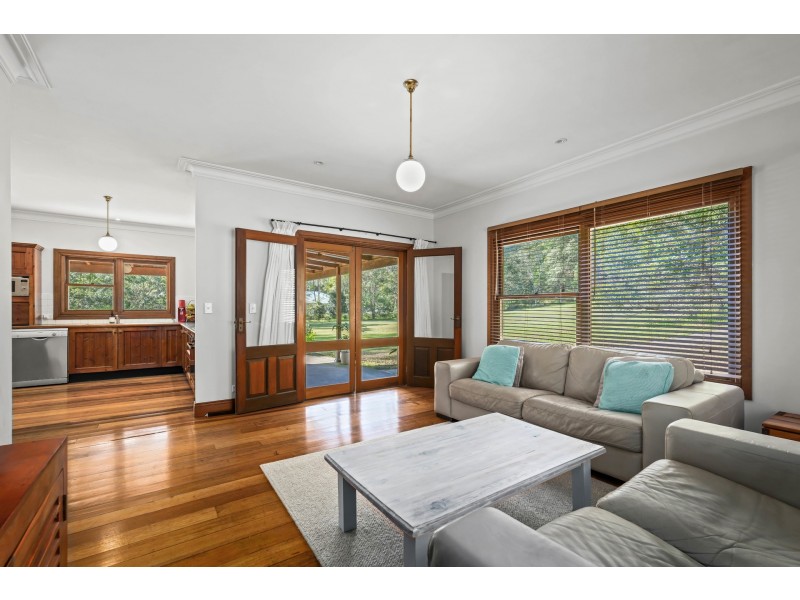 6 Wambina Road, Matcham NSW 2250