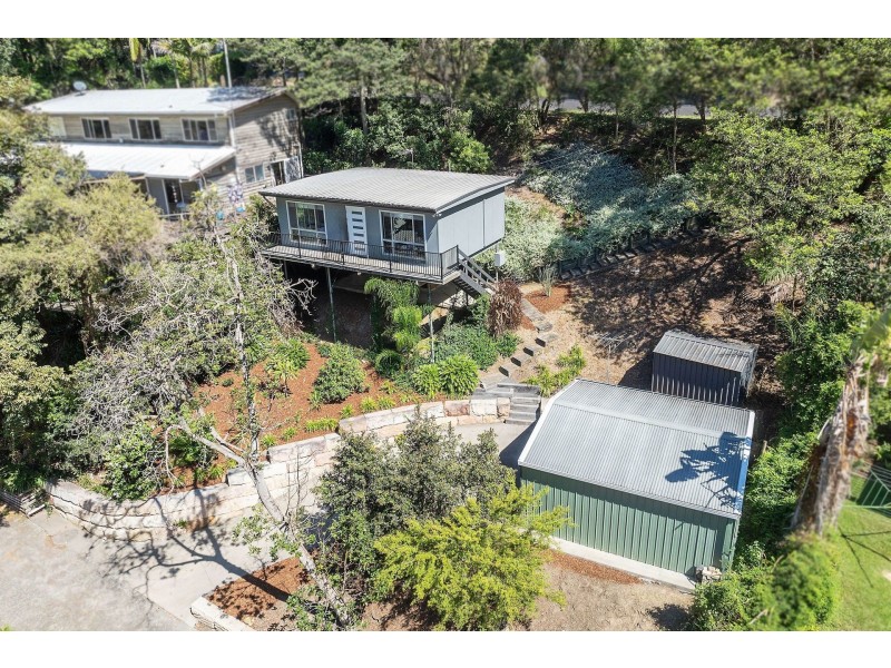 15 Harcourt Place, North Avoca NSW 2260