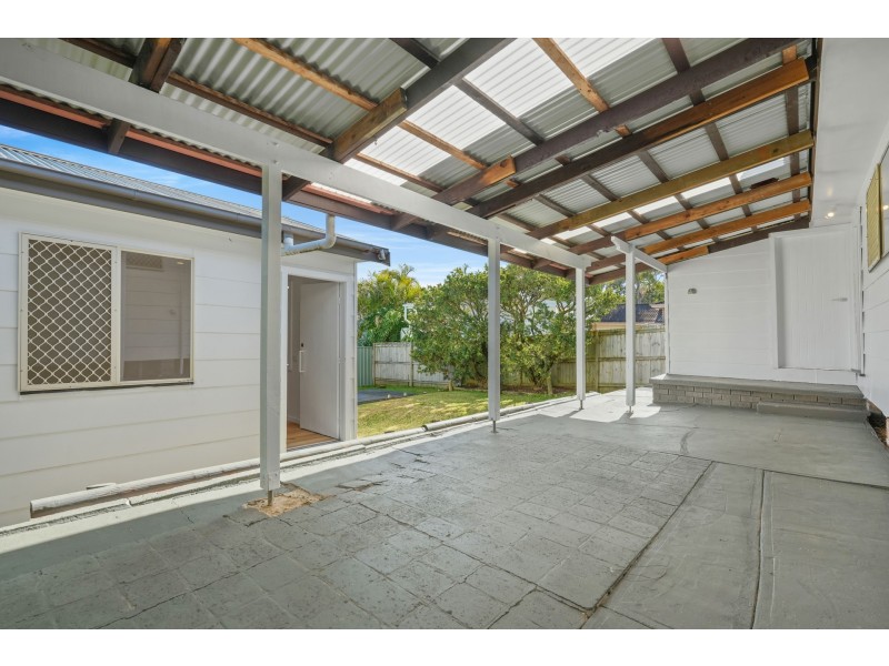 82 Lowanna Avenue, Forresters Beach NSW 2260