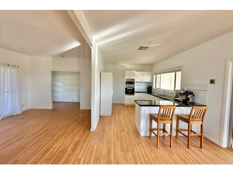 51 Grove Road, Wamberal NSW 2260