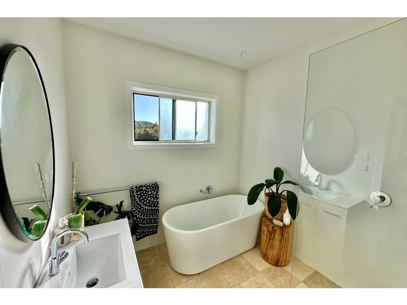 51 Grove Road, Wamberal NSW 2260