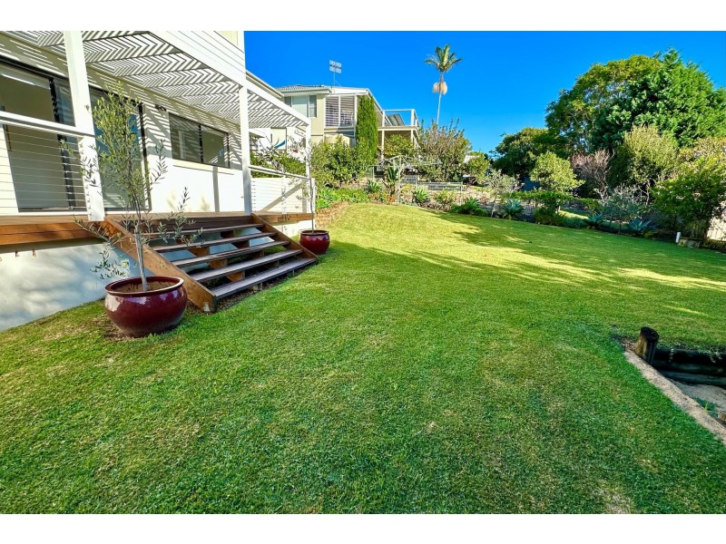 51 Grove Road, Wamberal NSW 2260