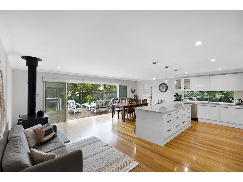 15 Seaview Avenue, Wamberal NSW 2260