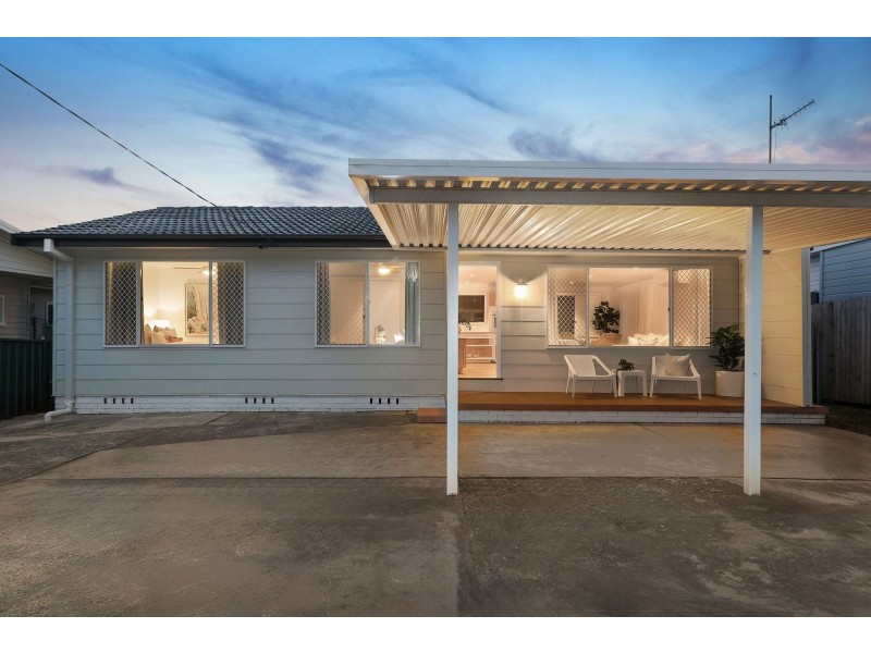 82 Lowanna Avenue, Forresters Beach NSW 2260