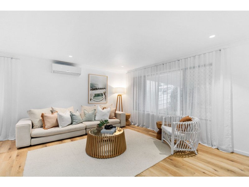 82 Lowanna Avenue, Forresters Beach NSW 2260
