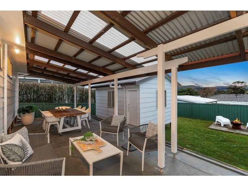82 Lowanna Avenue, Forresters Beach NSW 2260